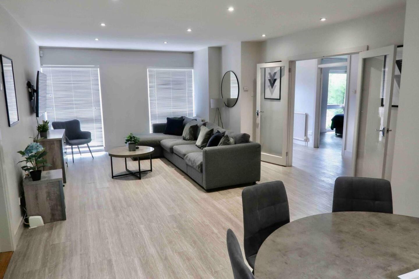 3 Bedroom Bungalow Close To Peak District With Garden Sheffield Exterior photo